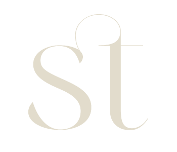 logotipo Softime en blanco